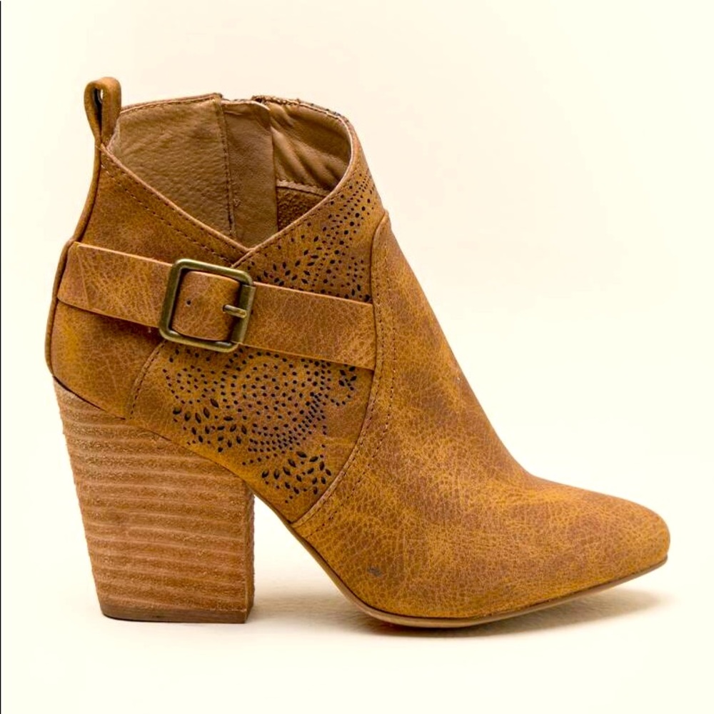 Swanky Side Belted Ankle Boot